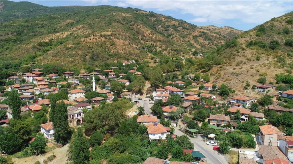 Uçmakdere