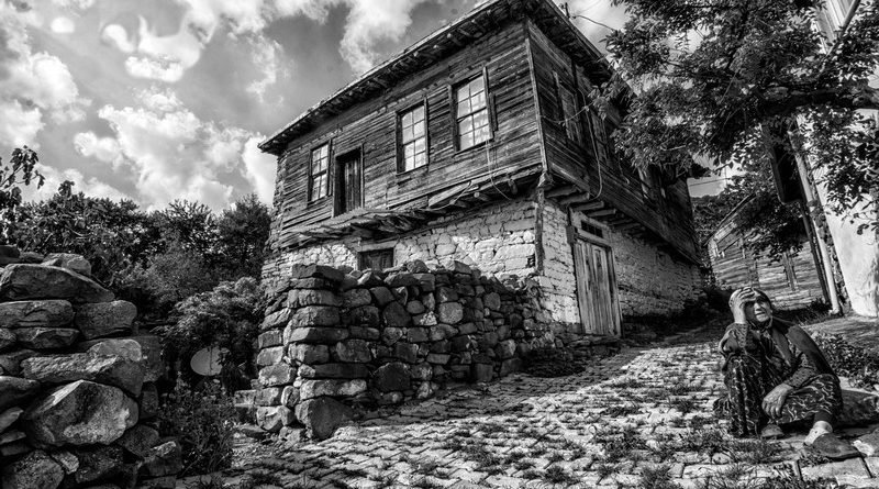 Uçmakdere